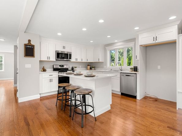 16 Water Street, Tewksbury MA 01876