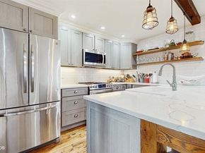 89 Pearl St 7, Chelsea MA 02150