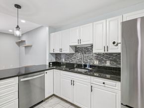 614 Pond St 2104, Braintree MA 02184