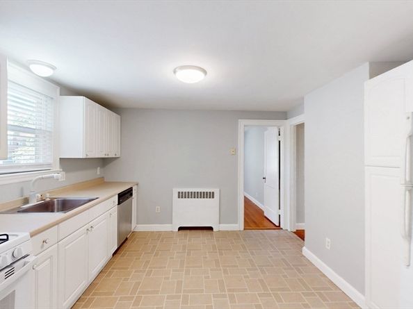 126-128 Washington Ave, Waltham MA 02453