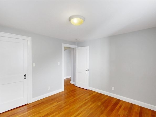 126-128 Washington Ave, Waltham MA 02453