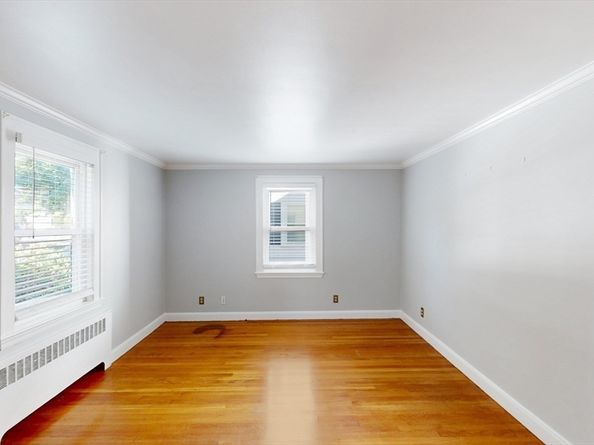 126-128 Washington Ave, Waltham MA 02453