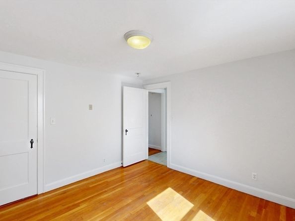126-128 Washington Ave, Waltham MA 02453