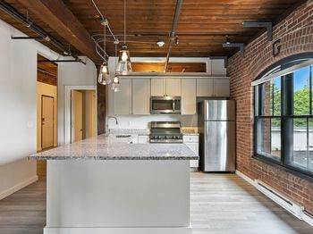 55 Sterling St