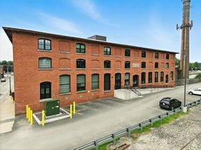 55 Sterling St 306, Clinton MA 01510