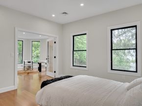 16 Summit St 16R, Newton MA 02458