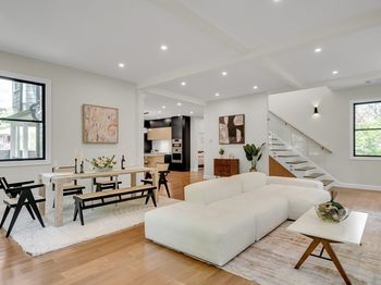 16 Summit St
