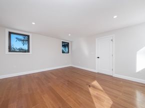 16 Summit St 16R, Newton MA 02458