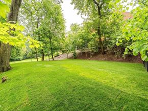 16 Summit St 16R, Newton MA 02458