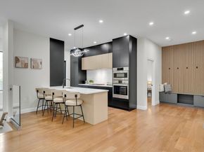 16 Summit St 16R, Newton MA 02458
