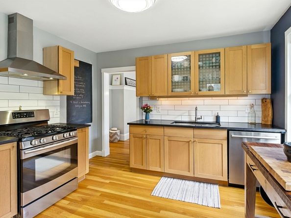 96 Ardale St 2, Boston MA 02131
