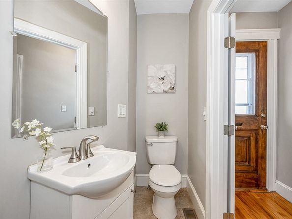 26 Minnesota Ave 1, Somerville MA 02145