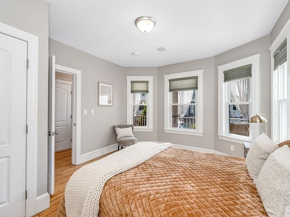 26 Minnesota Ave 1, Somerville MA 02145
