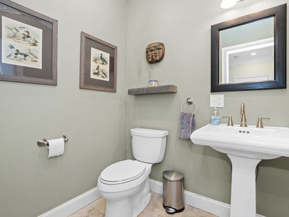 5 Rock Lane, Waltham MA 02451