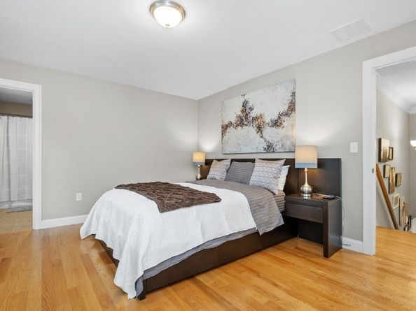 5 Rock Lane, Waltham MA 02451