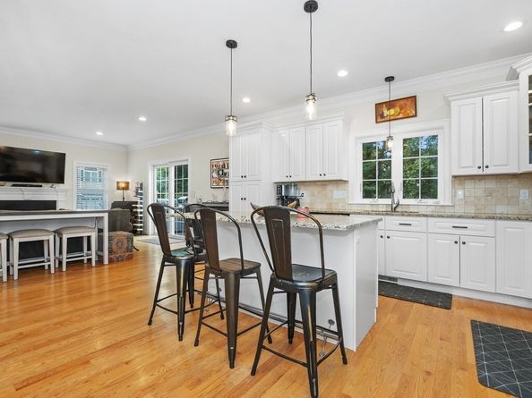 5 Rock Lane, Waltham MA 02451