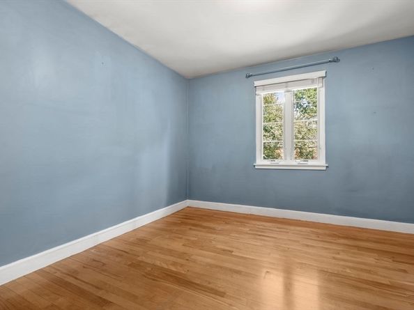 57 Pierce Rd 57, Watertown MA 02472