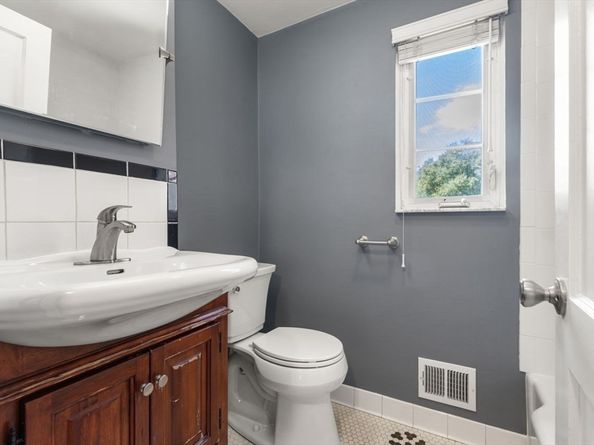 57 Pierce Rd 57, Watertown MA 02472