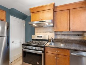 57 Pierce Rd 57, Watertown MA 02472