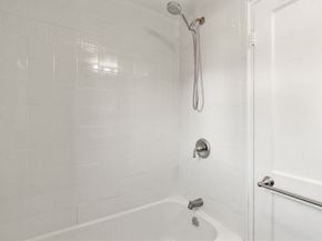 57 Pierce Rd 57, Watertown MA 02472