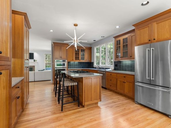 11 Red Horse Path, Sudbury MA 01776