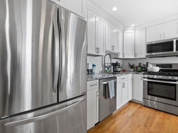 73 G St 2, Boston MA 02127
