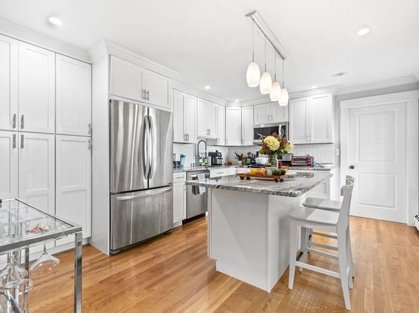 73 G St 2, Boston MA 02127