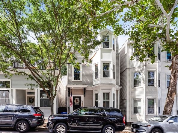 73 G St 2, Boston MA 02127