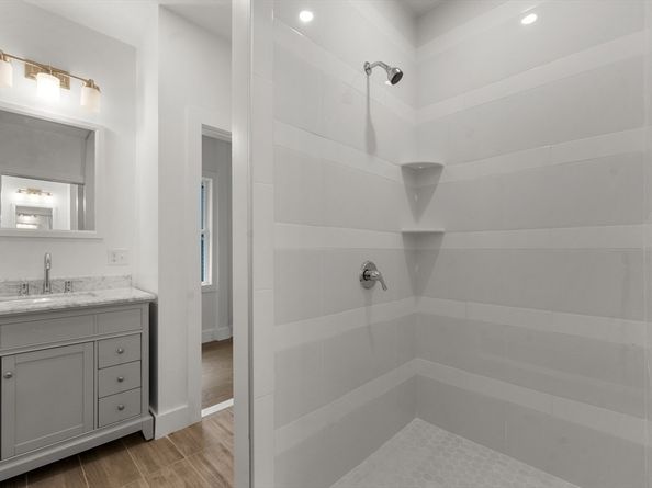 222 Columbia 2, Cambridge MA 02139