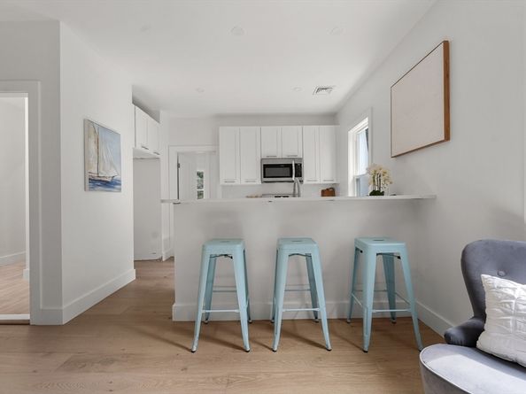 222 Columbia 2, Cambridge MA 02139