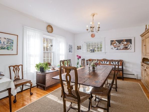 11 Ardlock Pl, Dudley MA 01571