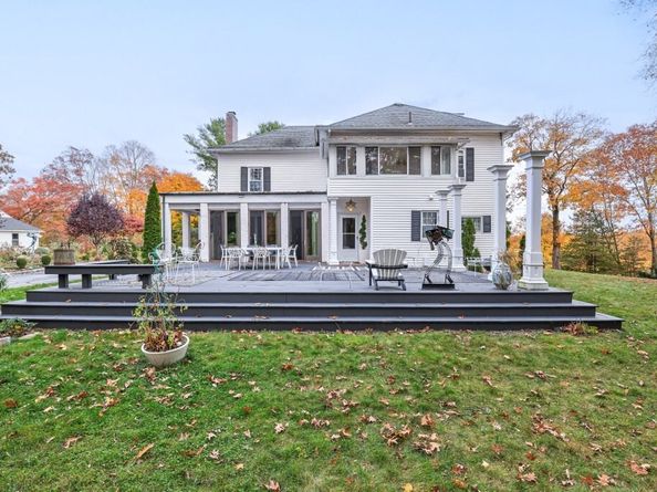 11 Ardlock Pl, Dudley MA 01571