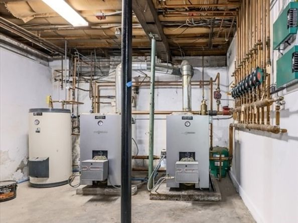 11 Ardlock Pl, Dudley MA 01571