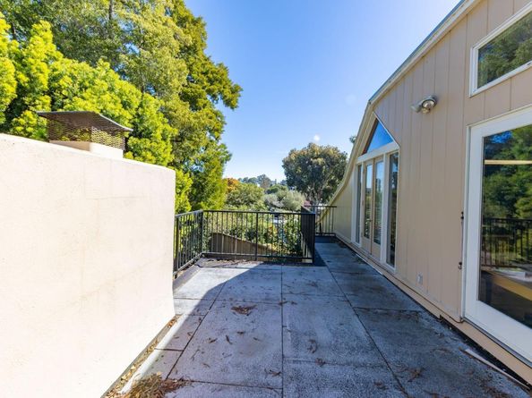 680 Fairway Circle, Hillsborough CA 94010