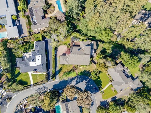 680 Fairway Circle, Hillsborough CA 94010