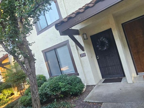 205 Del Valle Circle, El Sobrante CA 94803