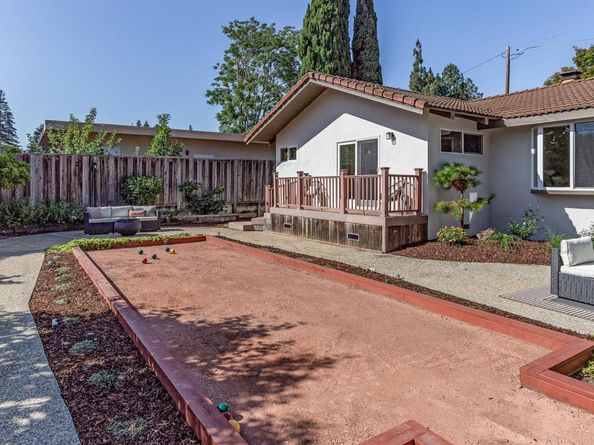 743 Santa Rita Avenue, Los Altos CA 94022