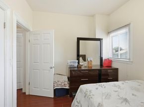 881 W Macarthur Boulevard, Emeryville CA 94608
