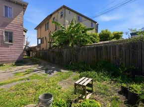 881 W Macarthur Boulevard, Emeryville CA 94608