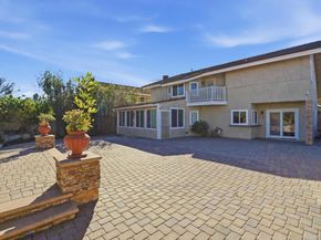 18874 Mount Cimarron Street, Fountain Valley CA 92708