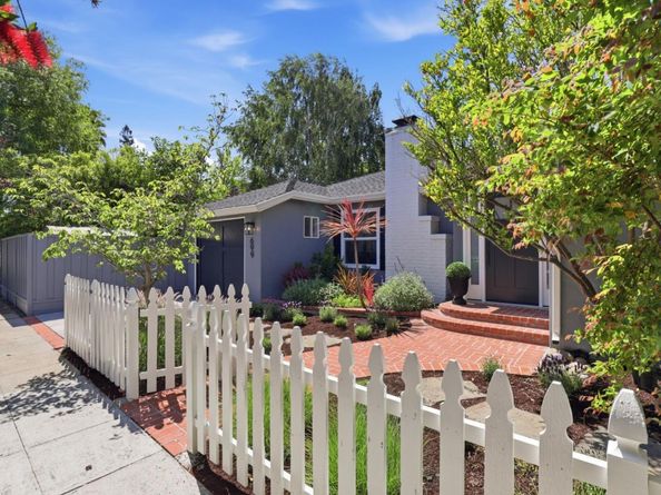 699 Oregon Avenue, Palo Alto CA 94301