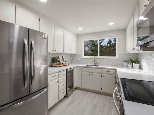 480 Lassen Street 6, Los Altos CA 94022