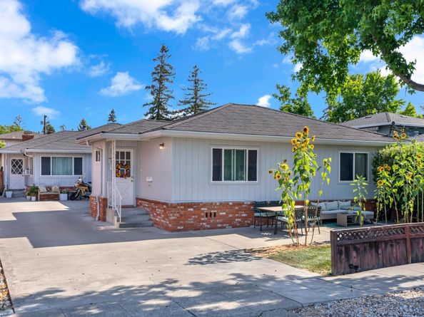 1567 Hawes Court, Redwood City CA 94061