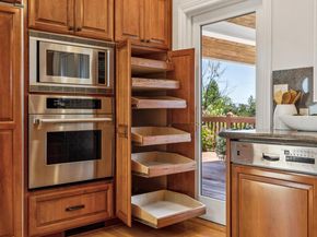 20995 Canyon View Drive, Saratoga CA 95070