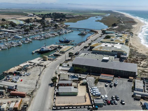 7550-7552 Sandholdt Road, Moss Landing CA 95039