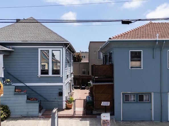 40th, Oakland CA 94609