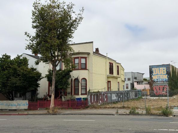 611 Harrison Street, Oakland CA 94607