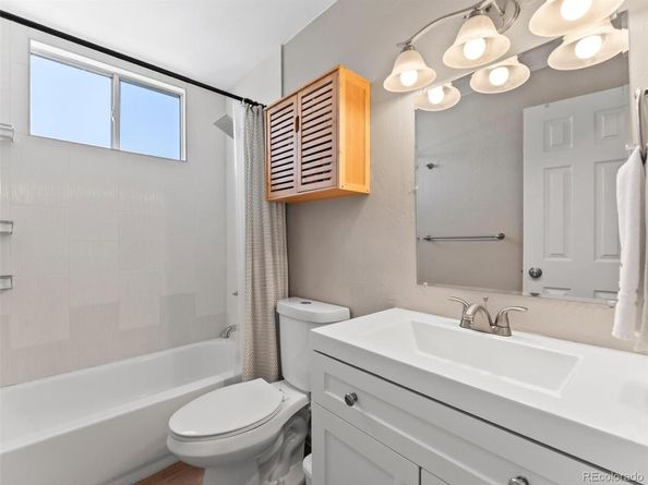 17411 E Layton Drive, Aurora CO 80015