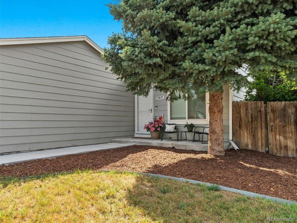 17411 E Layton Drive, Aurora CO 80015