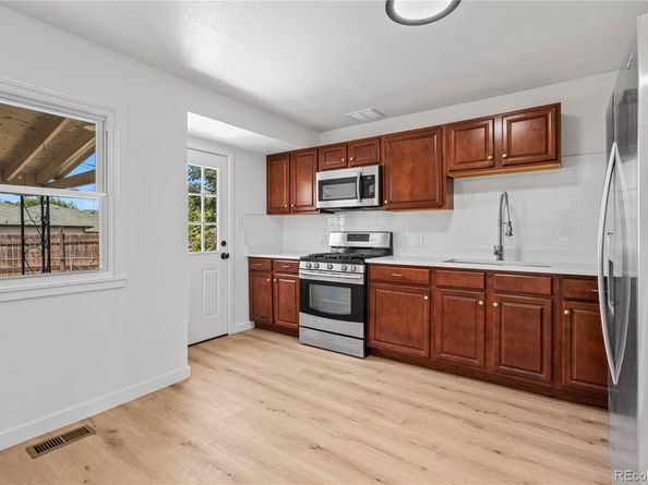 2091 Oak Place, Thornton CO 80229